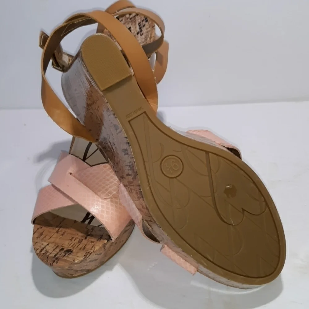 Sam & Libby 9.5 wedge heels platform peach cork